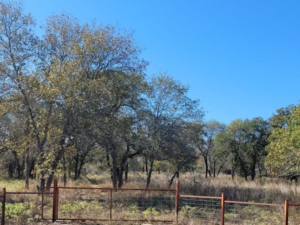 876 Evening Shade, Adkins, TX 78101