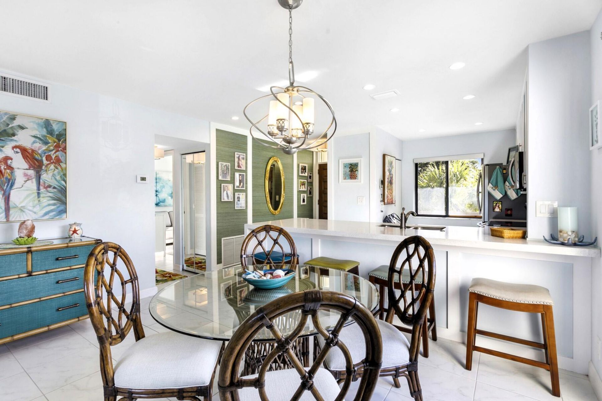 2550 Presidential Way, Unit 301, West Palm Beach, FL 33401 Photo