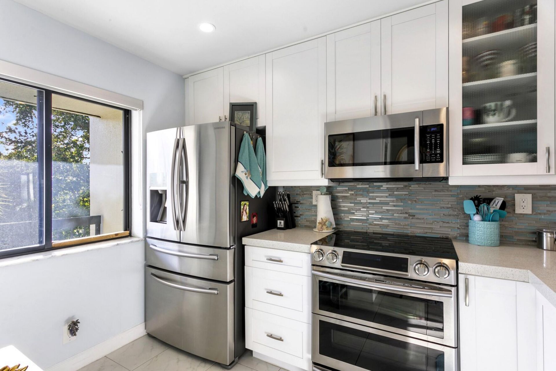 2550 Presidential Way, Unit 301, West Palm Beach, FL 33401 Photo