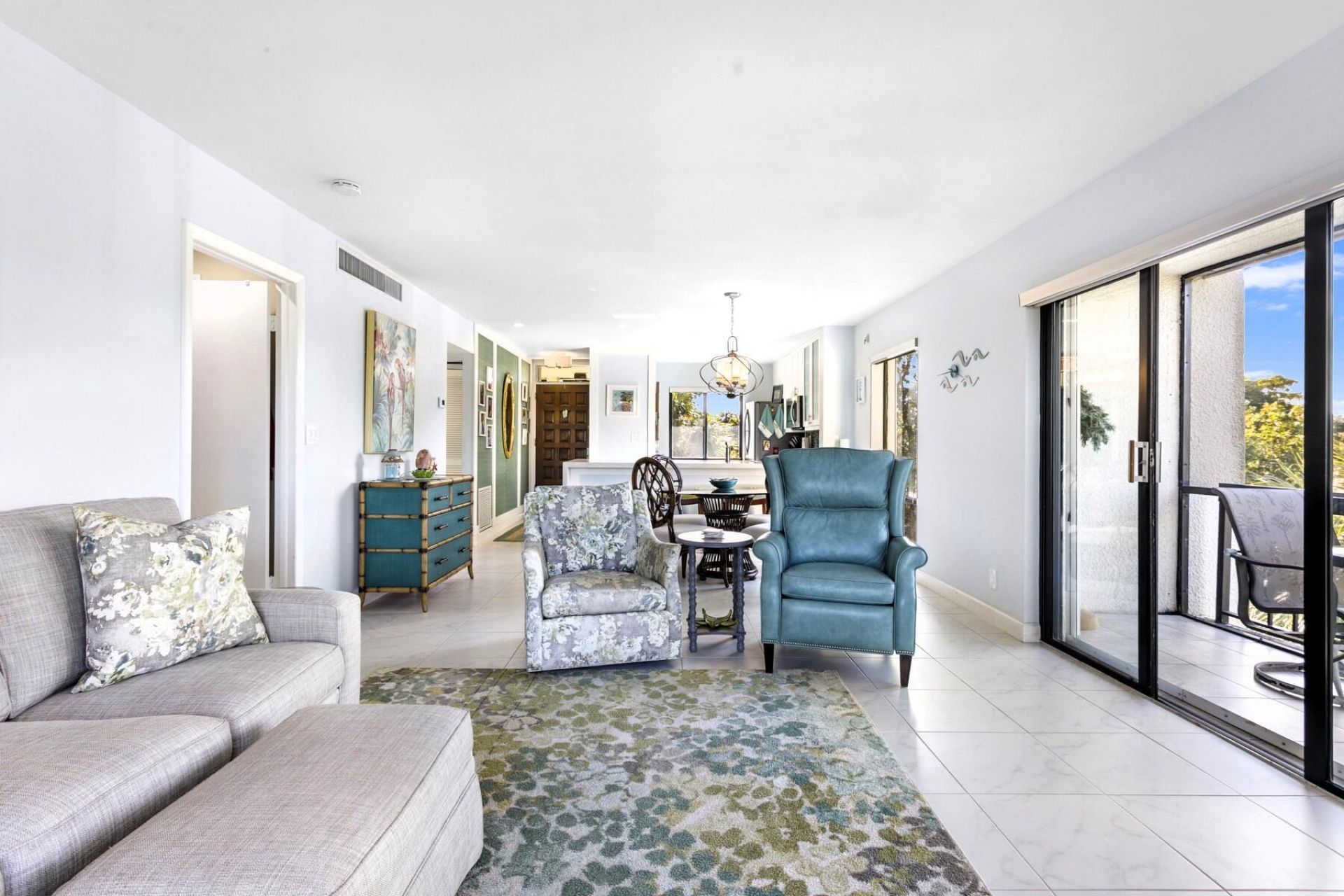 2550 Presidential Way, Unit 301, West Palm Beach, FL 33401 Photo