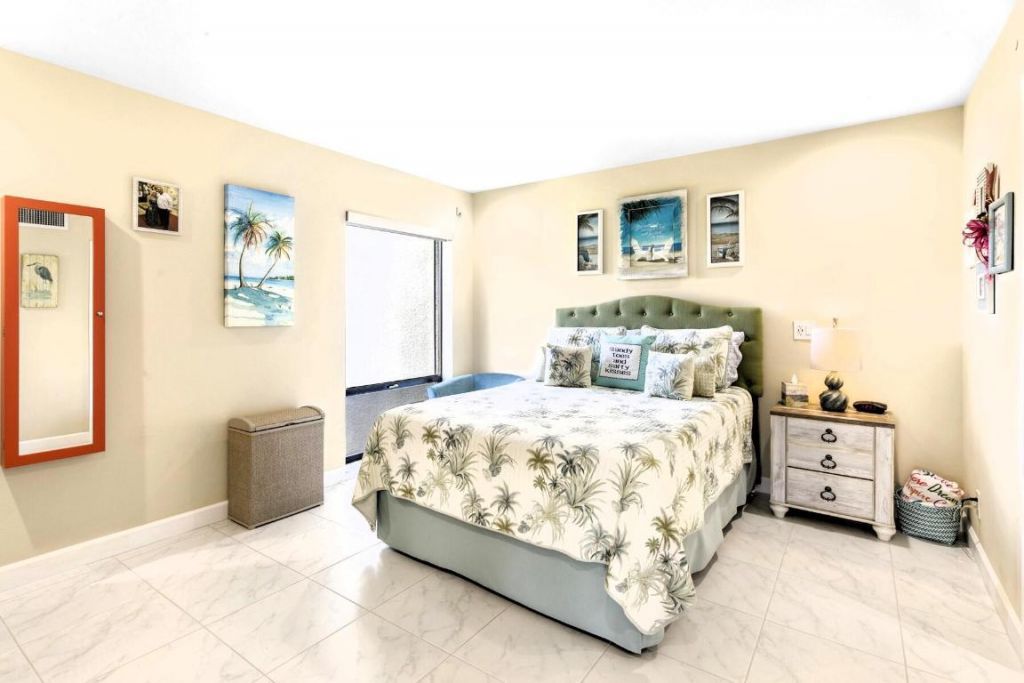 2550 Presidential Way, Unit 301, West Palm Beach, FL 33401 Photo