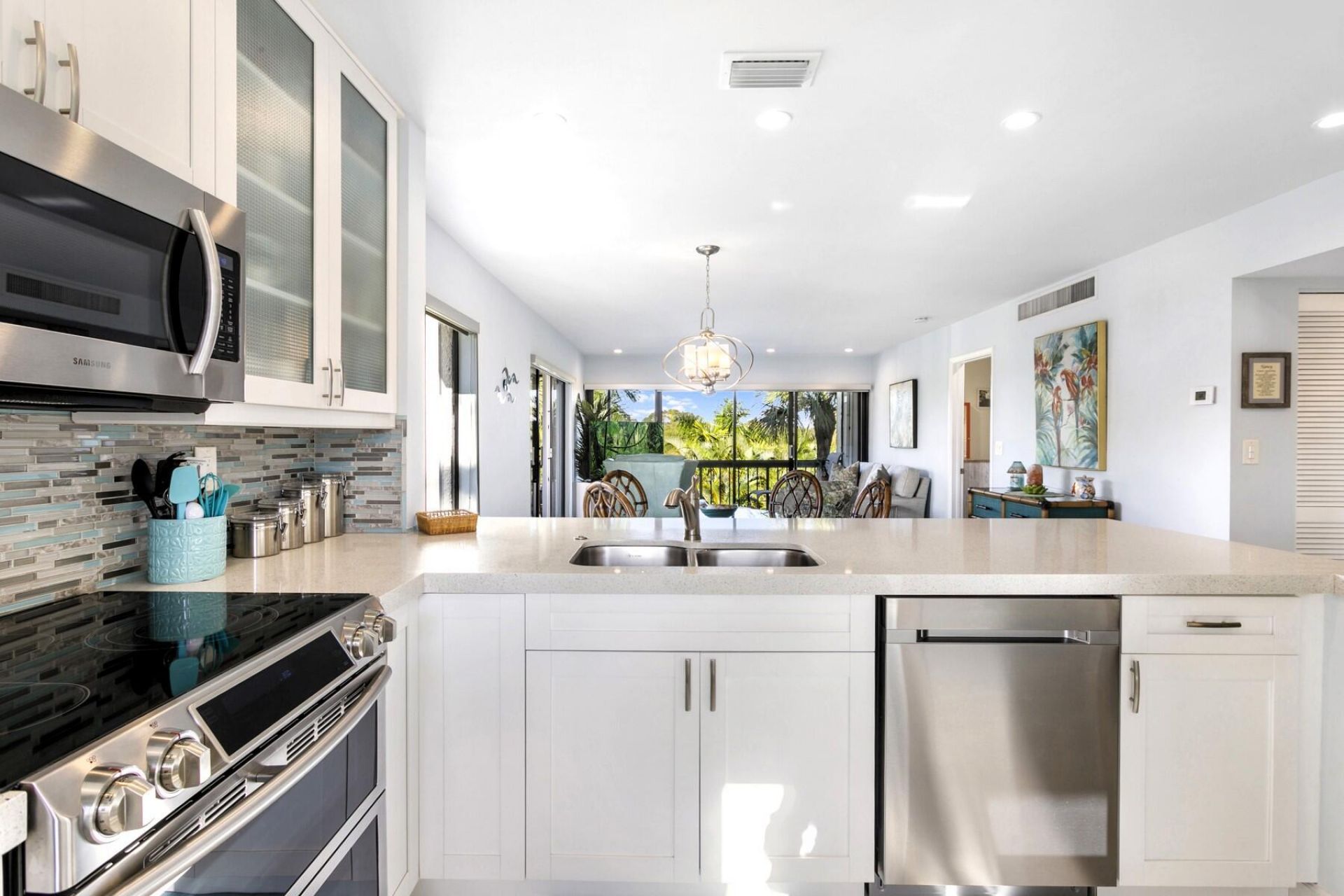 2550 Presidential Way, Unit 301, West Palm Beach, FL 33401 Photo