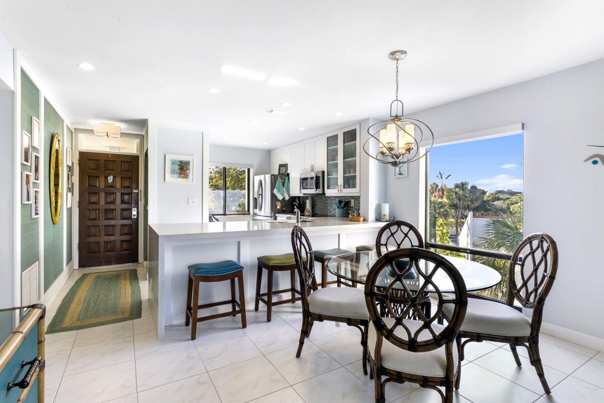 2550 Presidential Way, Unit 301, West Palm Beach, FL 33401 Photo