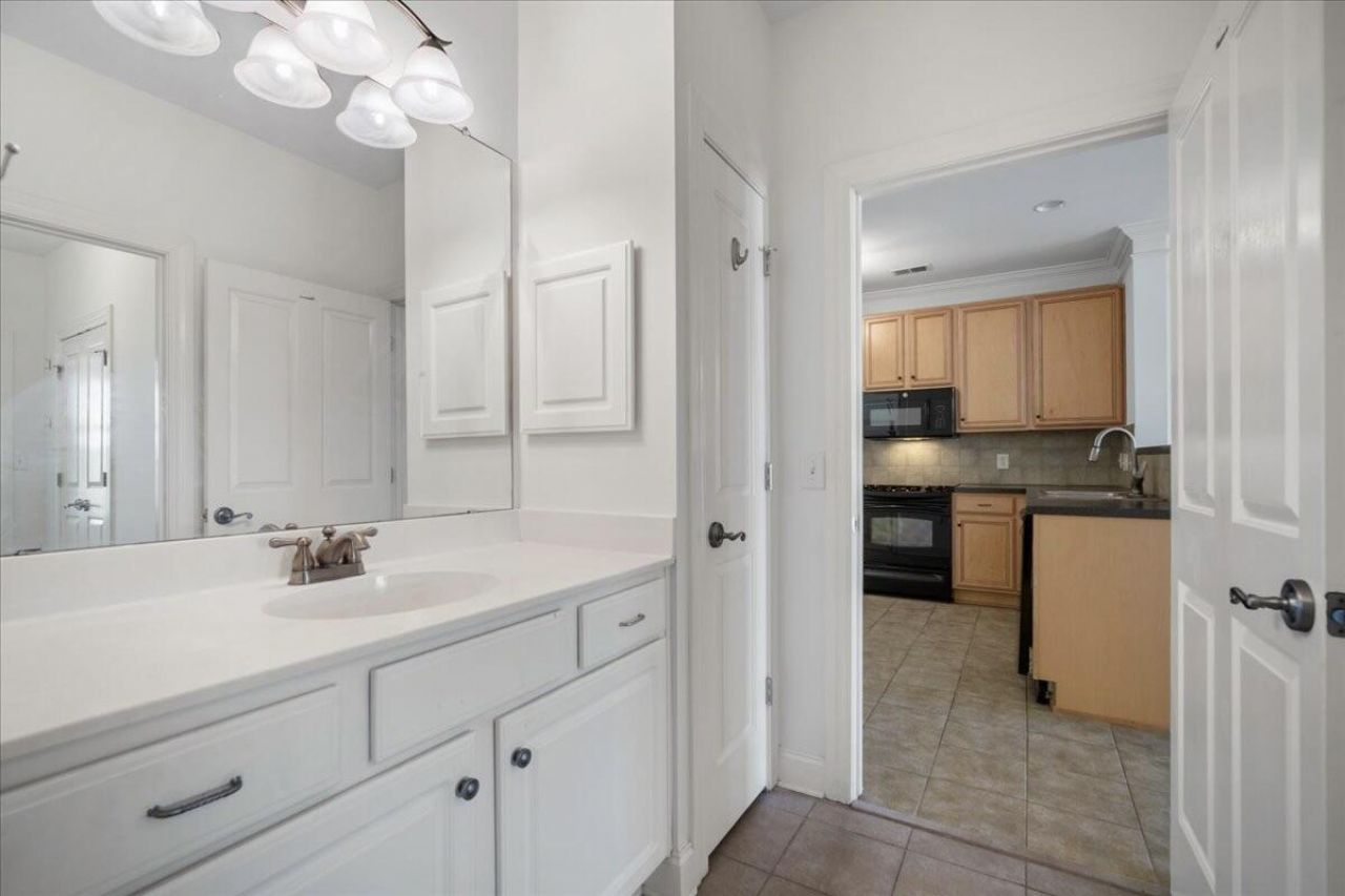 2244 Ashley Crossing Drive Photo 8