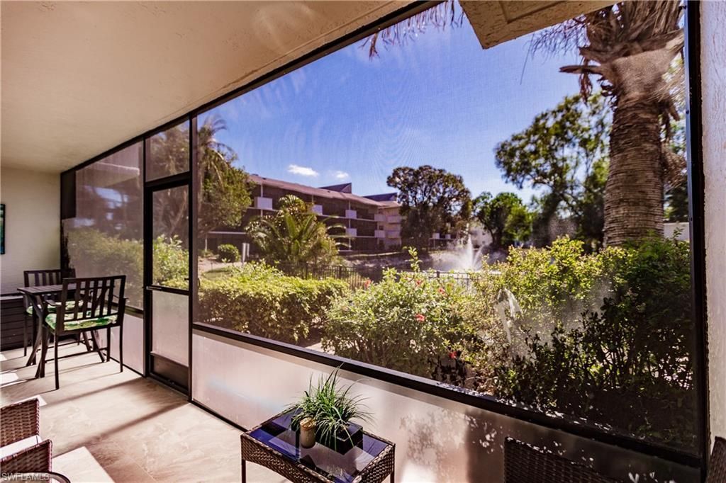 600 Neapolitan Way, Unit 152, Naples, FL 34103 Photo