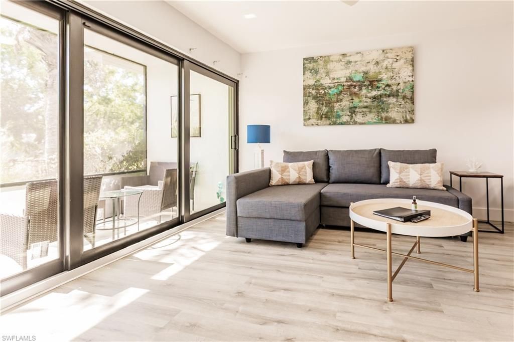 600 Neapolitan Way, Unit 152, Naples, FL 34103 Photo