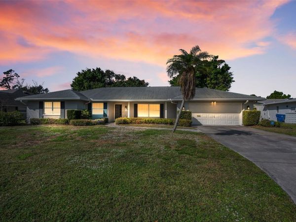 4 HIBISCUS ROAD, BELLEAIR, FL 33756