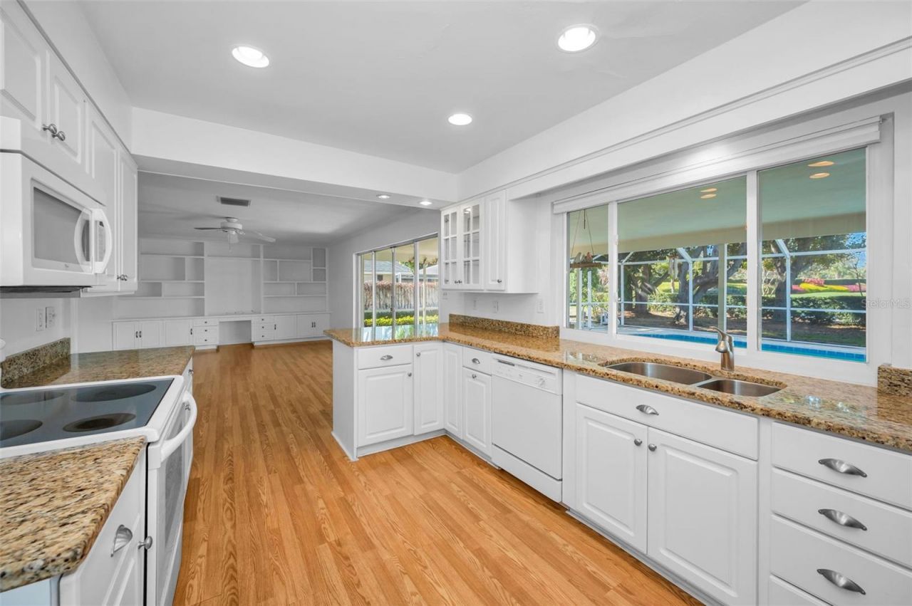 4 Hibiscus Road, Belleair, FL 33756 Photo