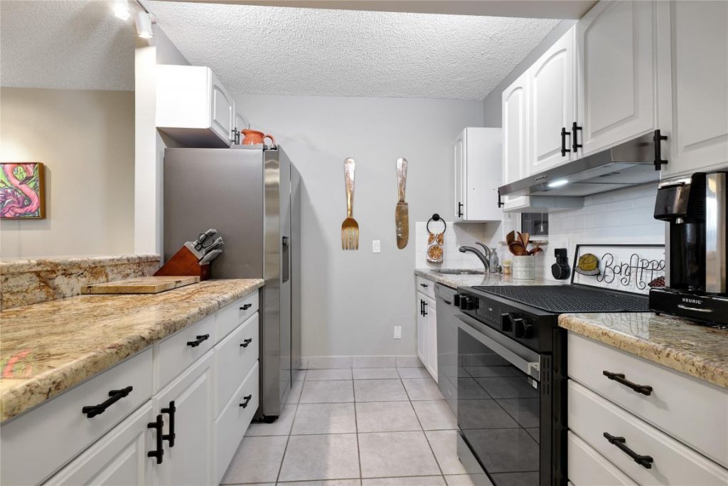 3050 NE 47th Court, Unit 205, Fort Lauderdale, FL 33308 Photo