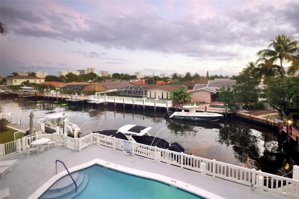 3050 NE 47th Court, Unit 205, Fort Lauderdale, FL 33308 Photo