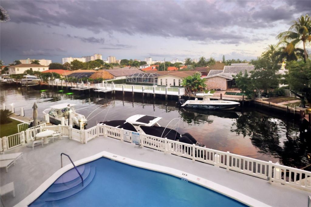 3050 NE 47th Court, Unit 205, Fort Lauderdale, FL 33308 Photo