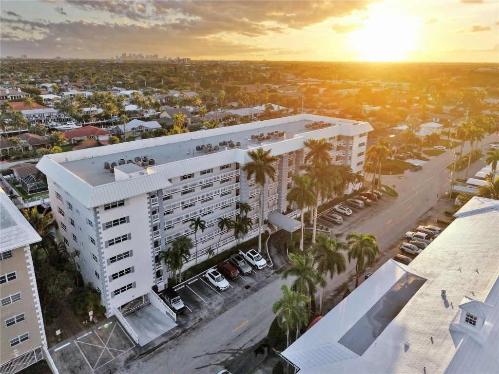 3050 NE 47th Court, Unit 205, Fort Lauderdale, FL 33308 Photo