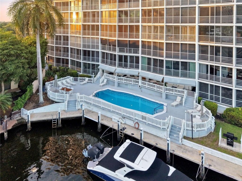 3050 NE 47th Court, Unit 205, Fort Lauderdale, FL 33308 Photo