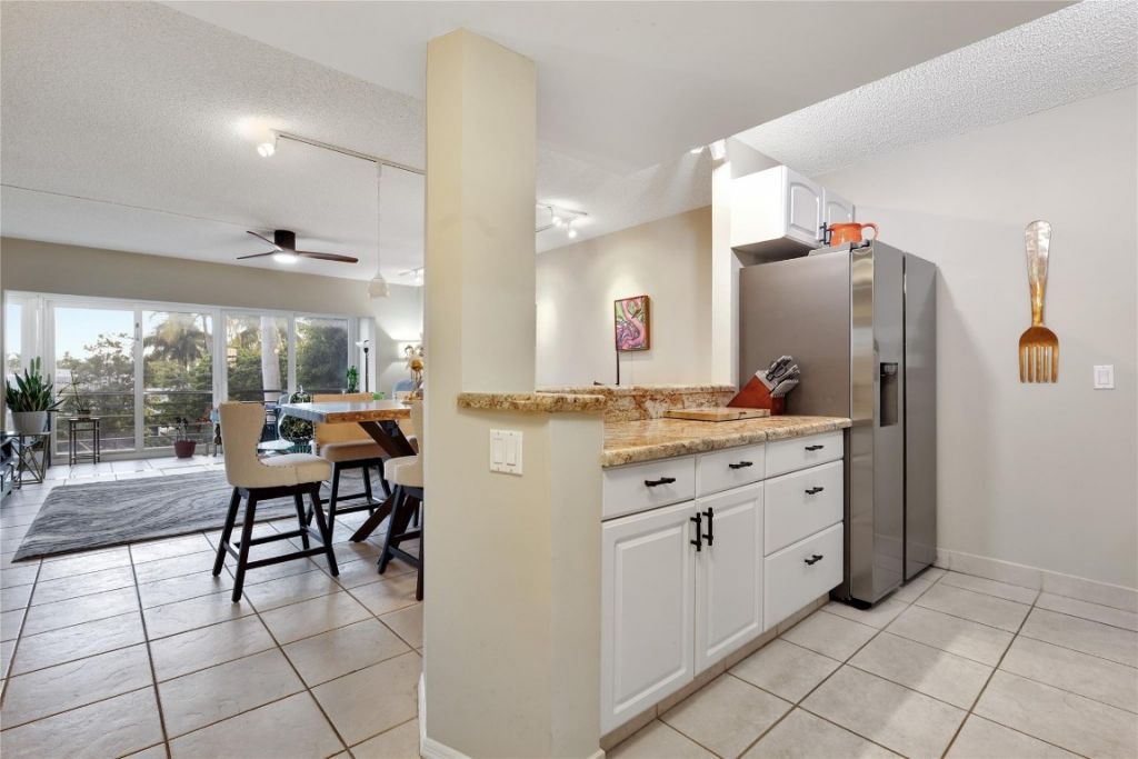 3050 NE 47th Court, Unit 205, Fort Lauderdale, FL 33308 Photo