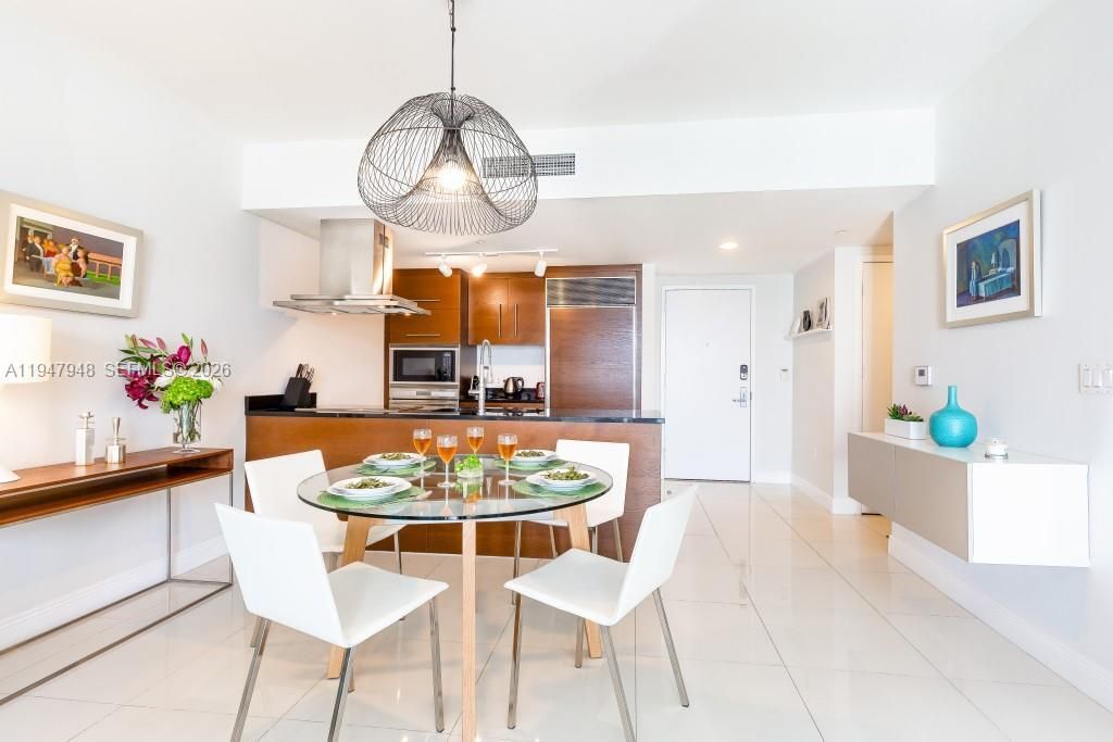 485 Brickell Ave, Unit 4307, Miami, FL 33131 Photo