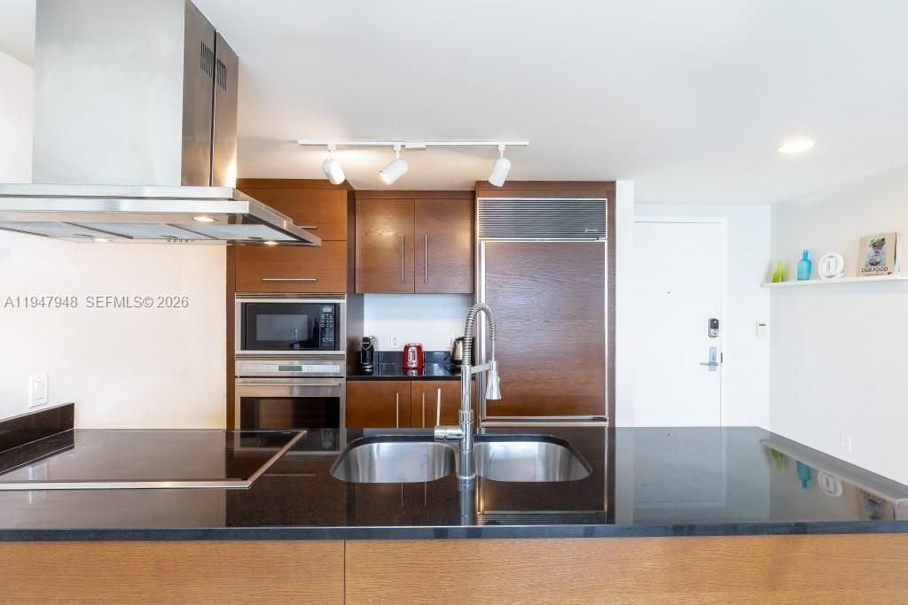 485 Brickell Ave, Unit 4307, Miami, FL 33131 Photo