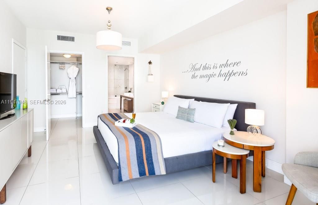 485 Brickell Ave, Unit 4307, Miami, FL 33131 Photo