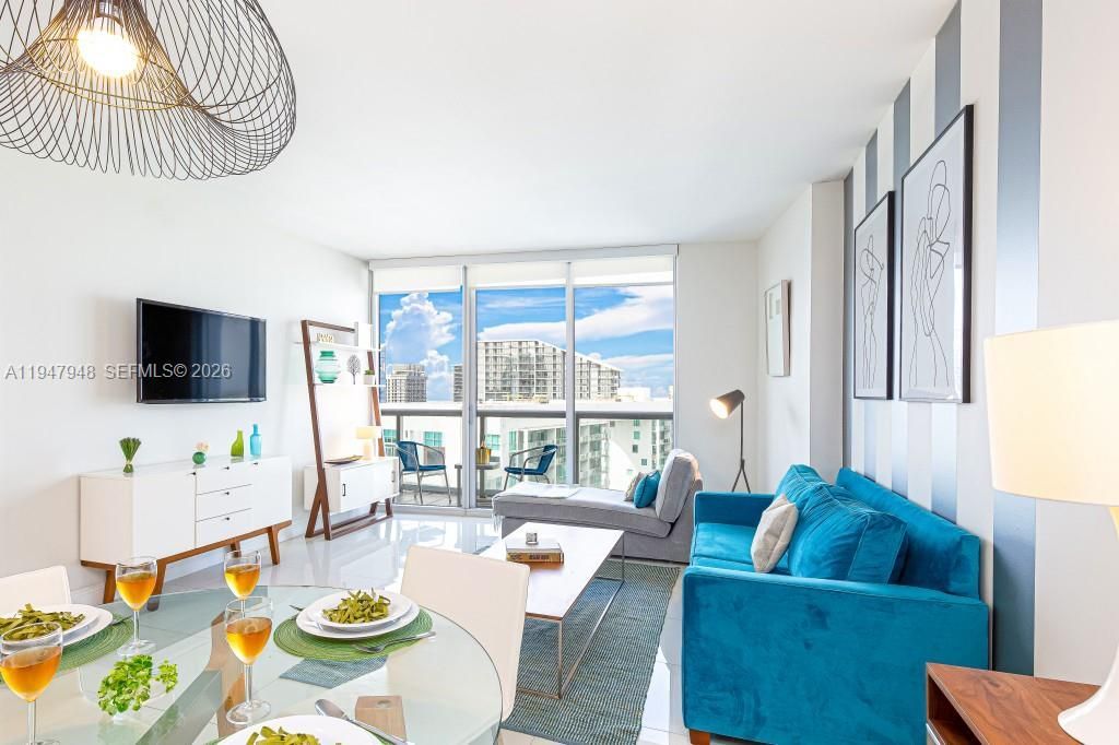 485 Brickell Ave, Unit 4307, Miami, FL 33131 Photo