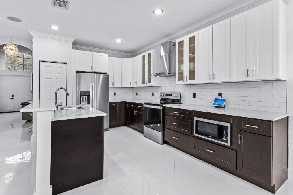 853 Gazetta Way, West Palm Beach, FL 33413 Photo