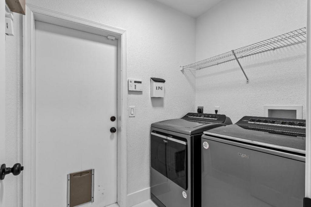 853 Gazetta Way, West Palm Beach, FL 33413 Photo