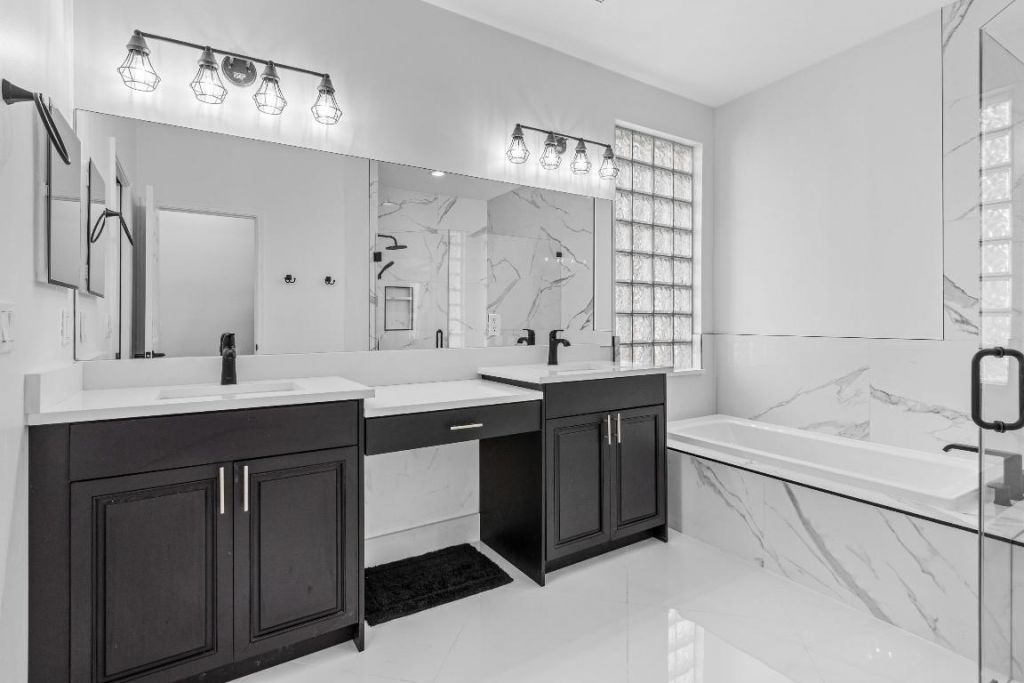 853 Gazetta Way, West Palm Beach, FL 33413 Photo