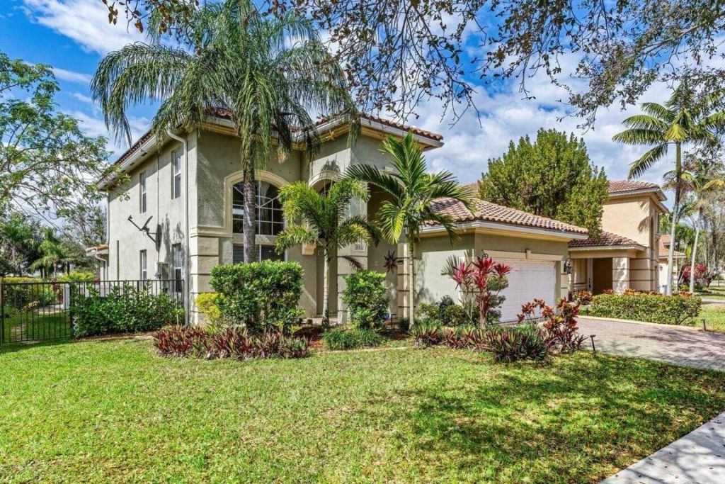 853 Gazetta Way, West Palm Beach, FL 33413 Photo