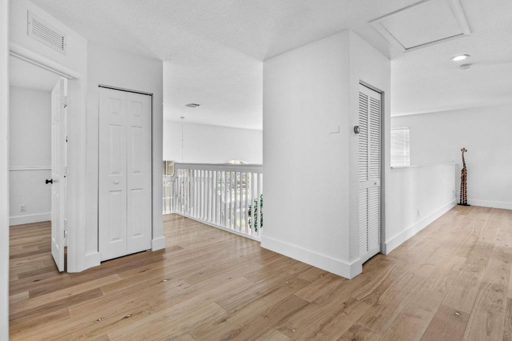 853 Gazetta Way, West Palm Beach, FL 33413 Photo