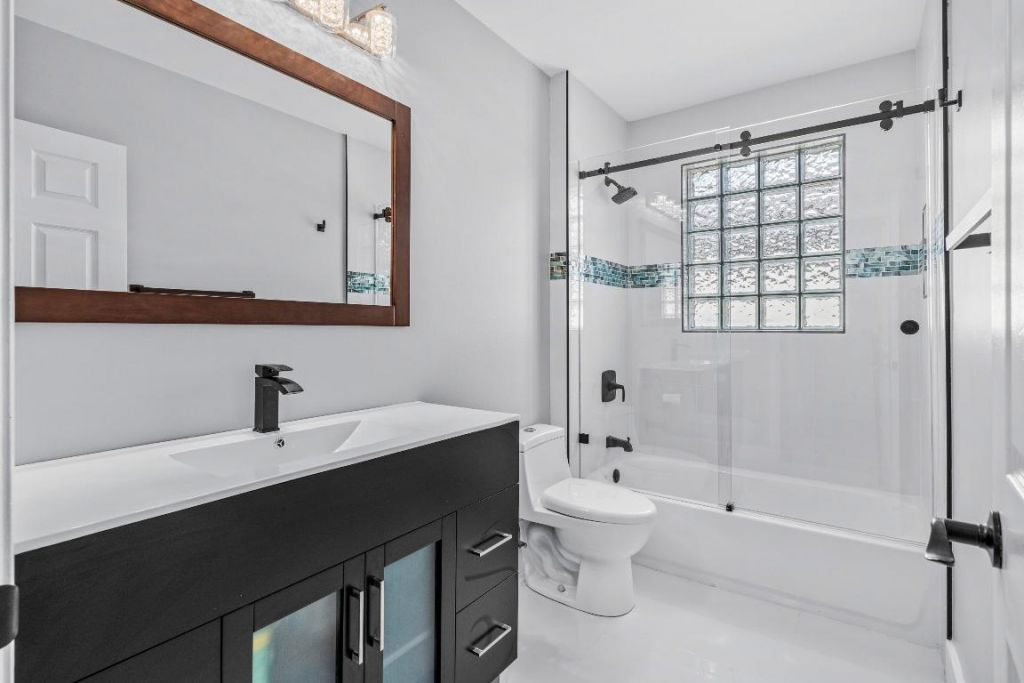 853 Gazetta Way, West Palm Beach, FL 33413 Photo