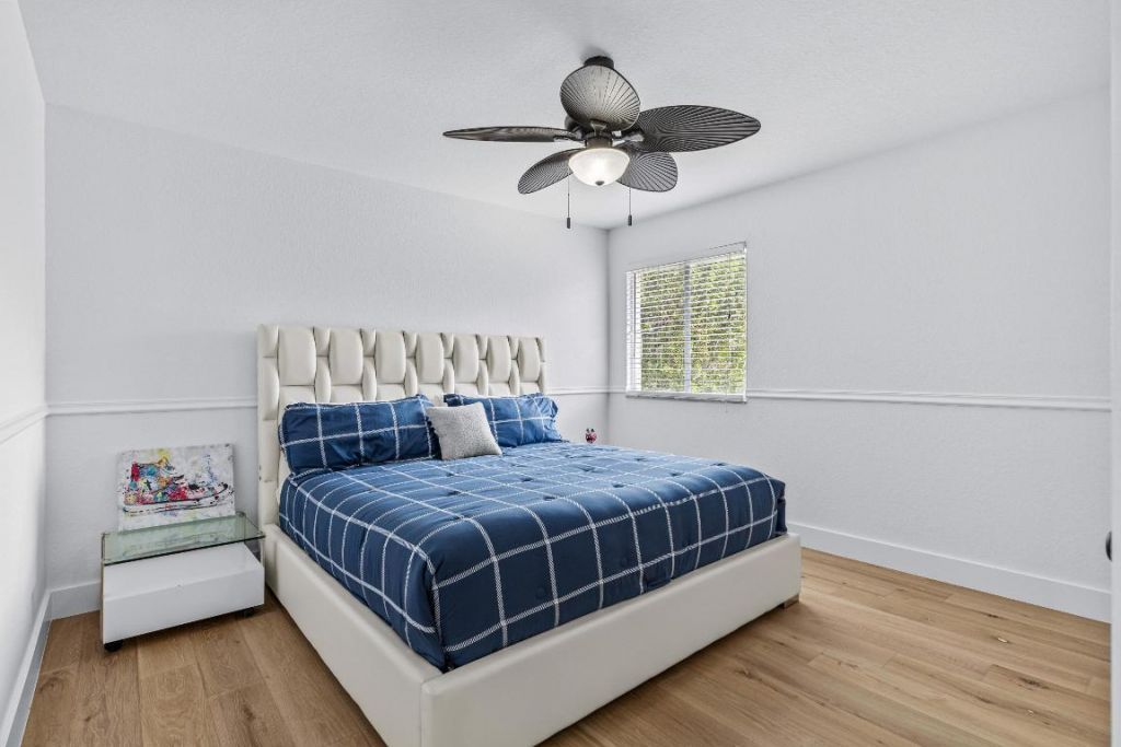 853 Gazetta Way, West Palm Beach, FL 33413 Photo