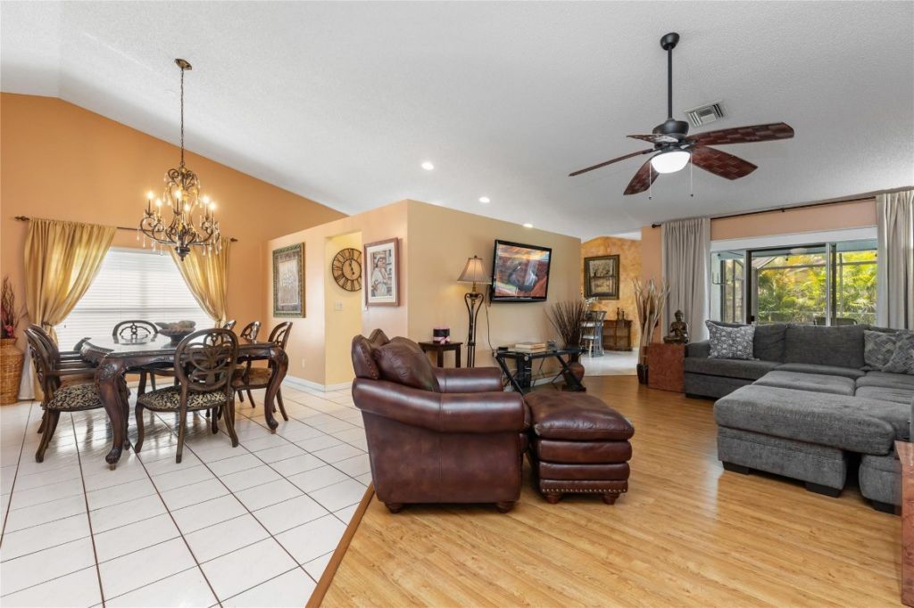 9910 NW 53rd Ct, Coral Springs, FL 33076 Photo