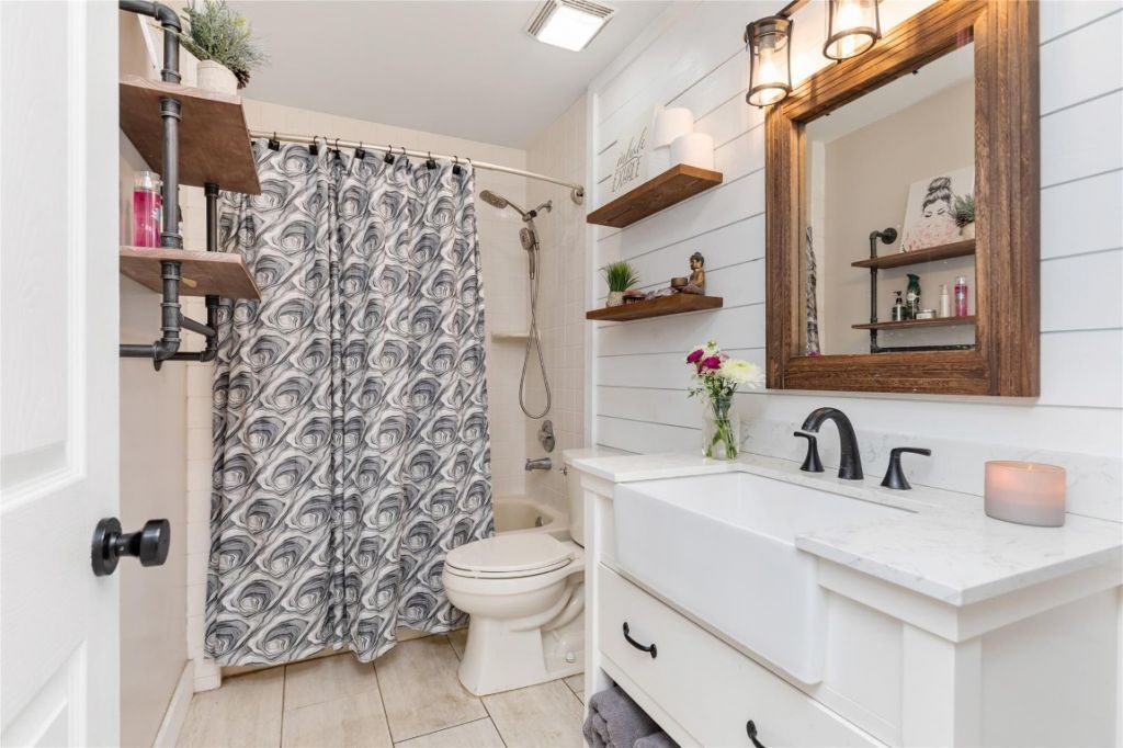 9910 NW 53rd Ct, Coral Springs, FL 33076 Photo