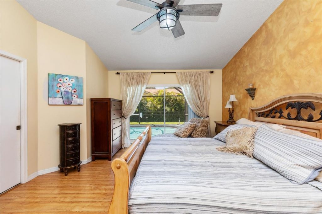 9910 NW 53rd Ct, Coral Springs, FL 33076 Photo