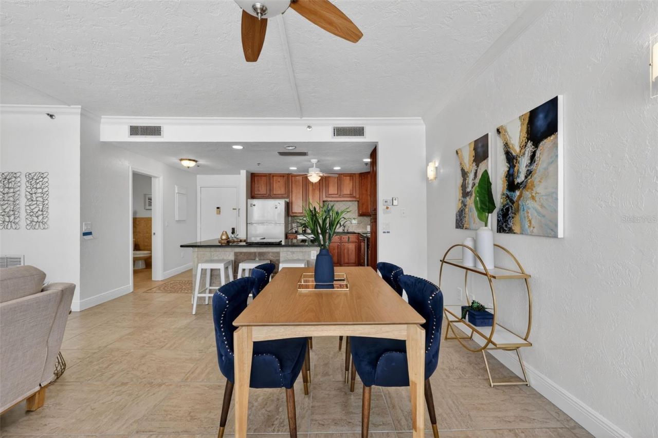 1102 Benjamin Franklin Drive, Unit PH 809, Sarasota, FL 34236 Photo