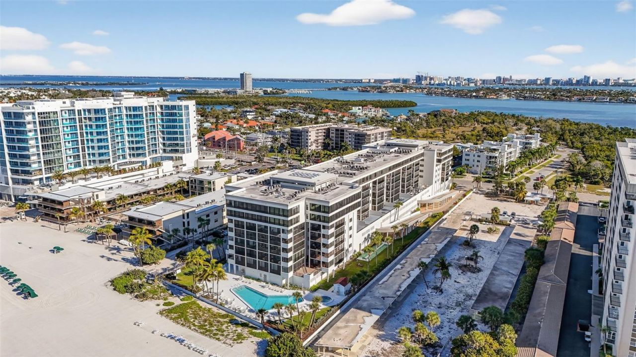 1102 Benjamin Franklin Drive, Unit PH 809, Sarasota, FL 34236 Photo