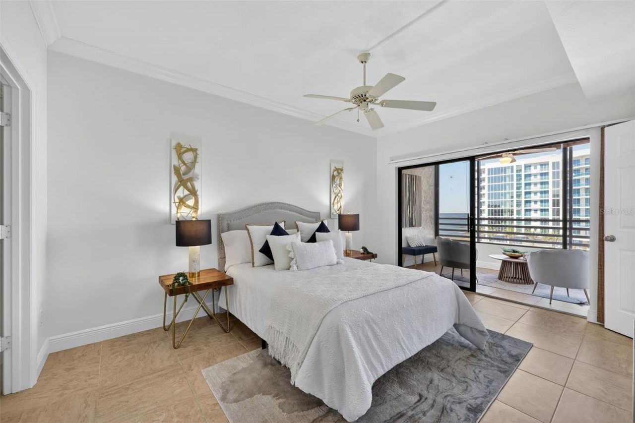 1102 Benjamin Franklin Drive, Unit PH 809, Sarasota, FL 34236 Photo