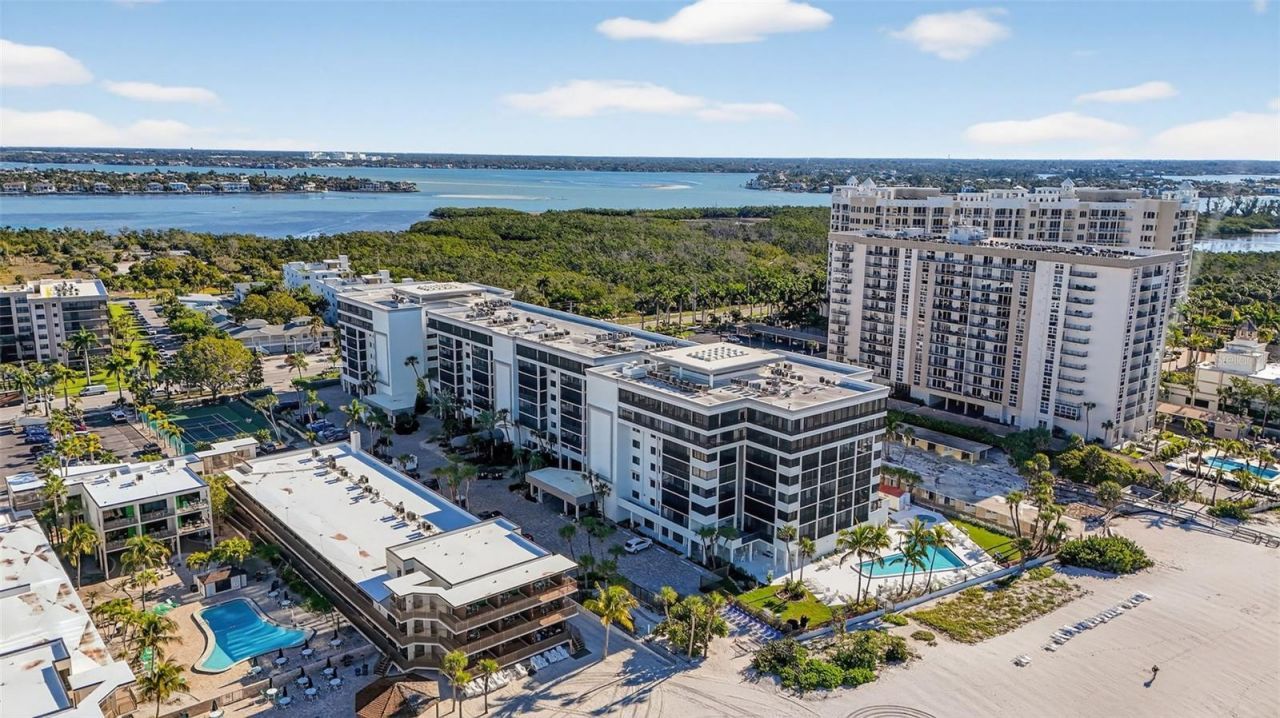 1102 Benjamin Franklin Drive, Unit PH 809, Sarasota, FL 34236 Photo