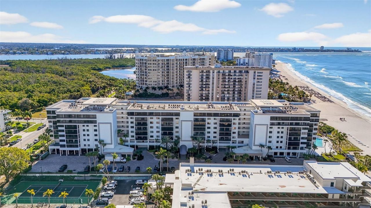 1102 Benjamin Franklin Drive, Unit PH 809, Sarasota, FL 34236 Photo