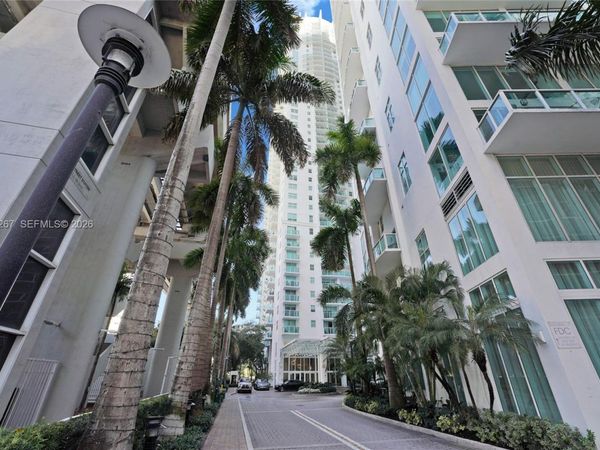 31 SE 5th St, Unit 3306, Miami, FL 33131