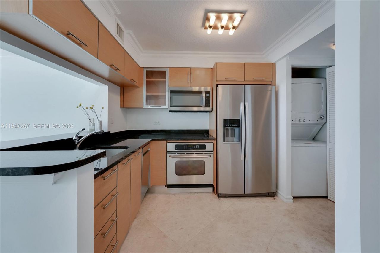 31 SE 5th St, Unit 3306, Miami, FL 33131 Photo