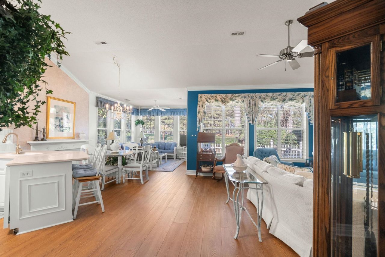 2948 Midiron Ct. Photo 9