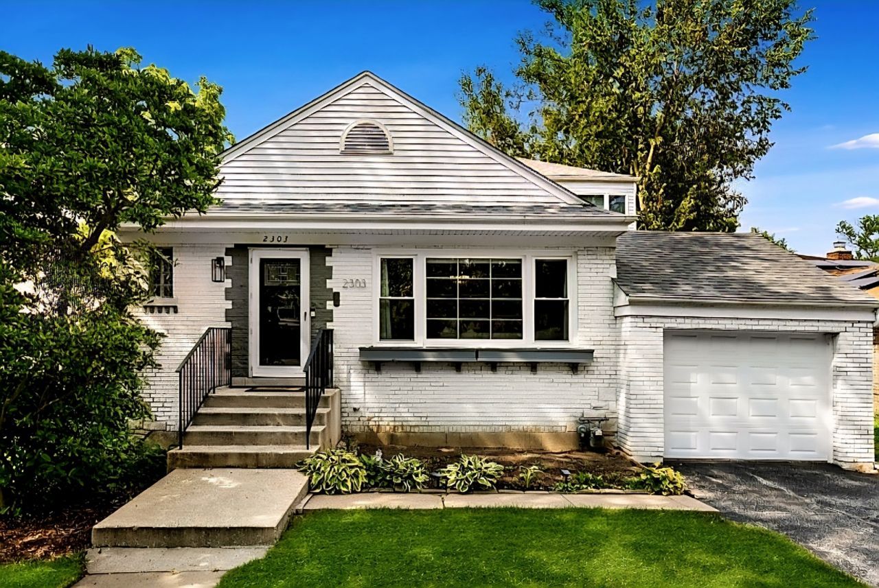 2303 Hutchison Road, Flossmoor, IL 60422 Main Photo