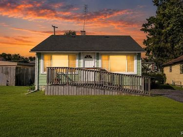 3319 Lakeview Street, Frenchtown Twp, MI 48162