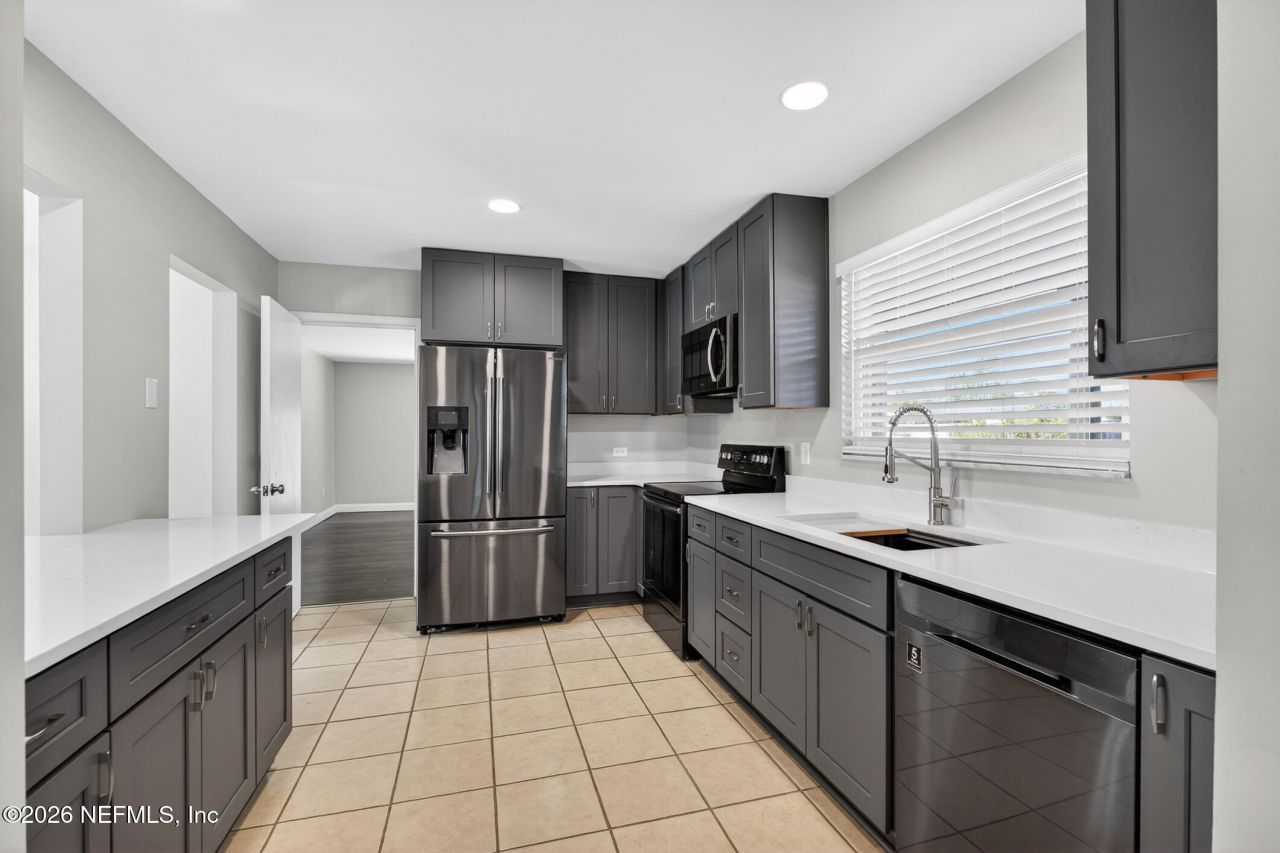 8294 Collins Road, Jacksonville, FL 32244 Photo