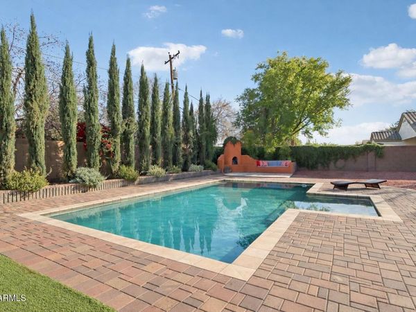 6719 N 15TH Avenue, Phoenix, AZ 85015