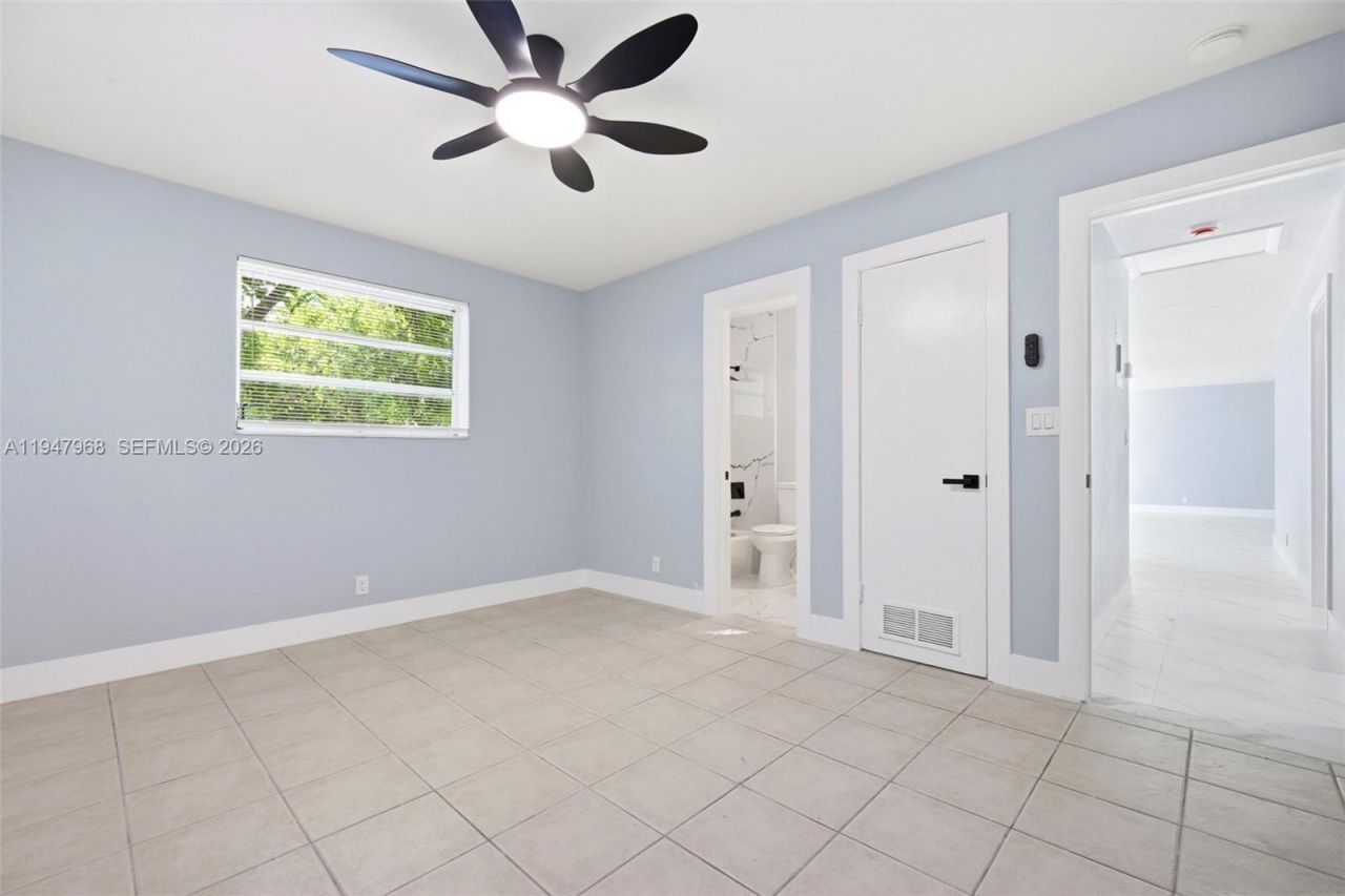 2440 Hayes St, Hollywood, FL 33020 Photo