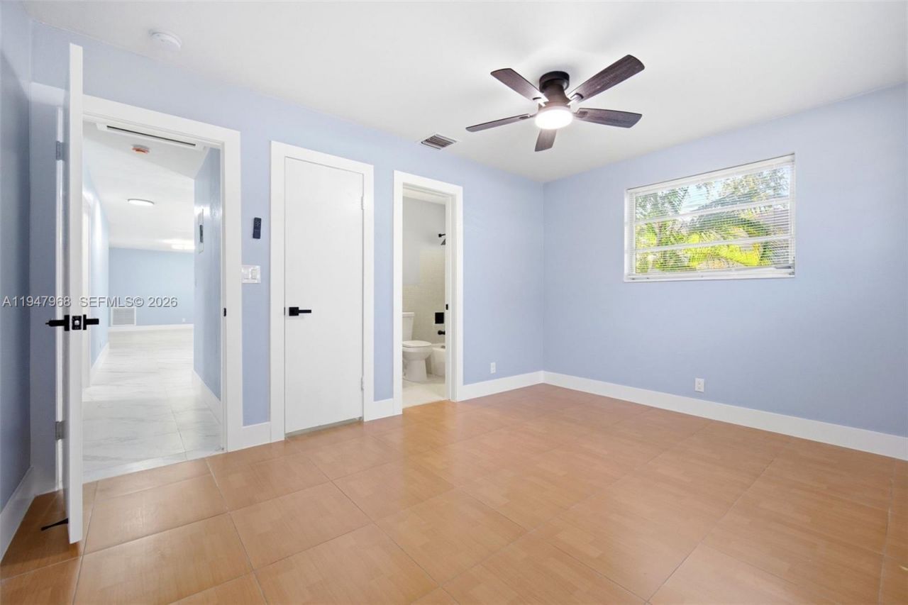 2440 Hayes St, Hollywood, FL 33020 Photo