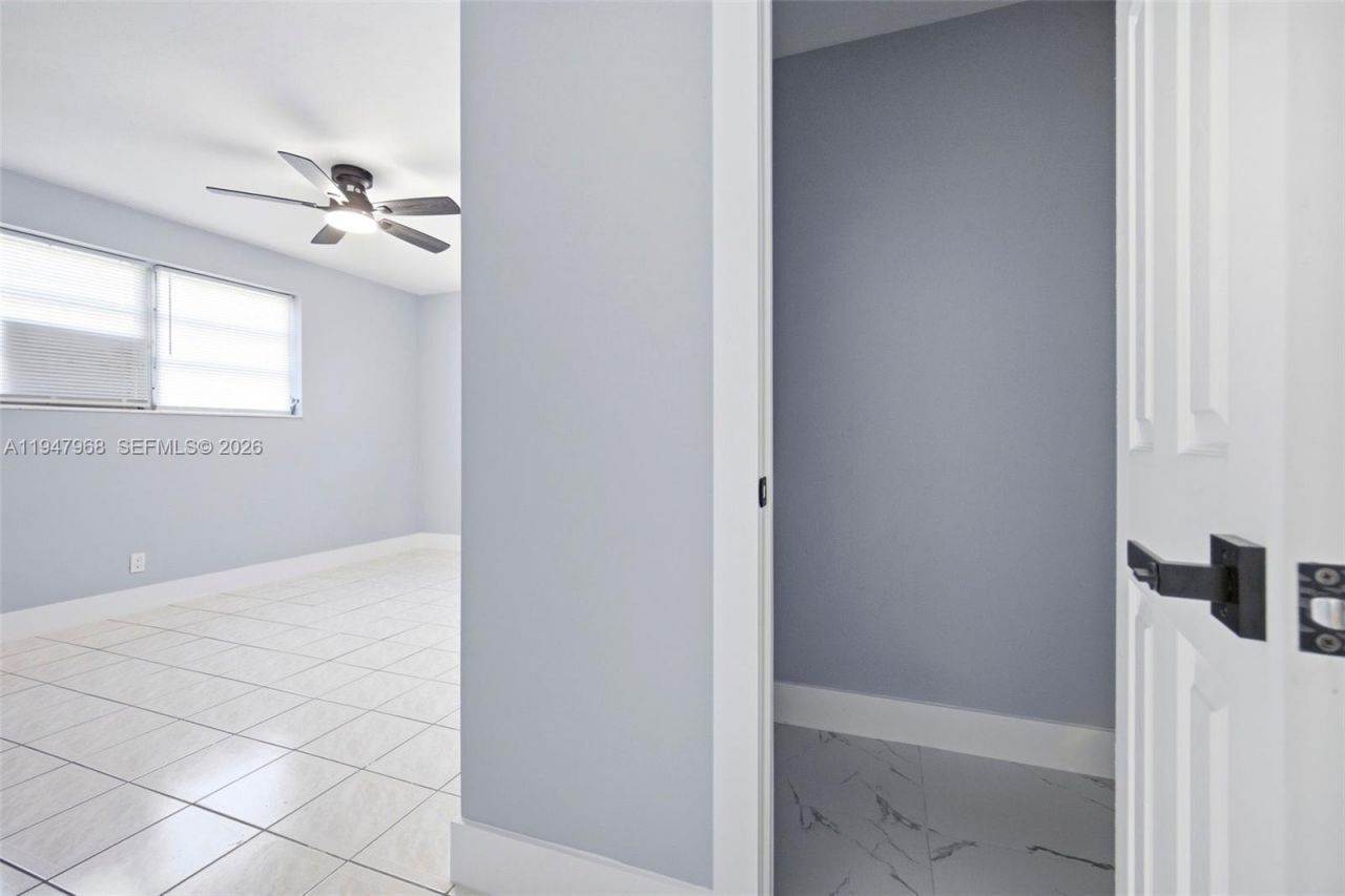 2440 Hayes St, Hollywood, FL 33020 Photo