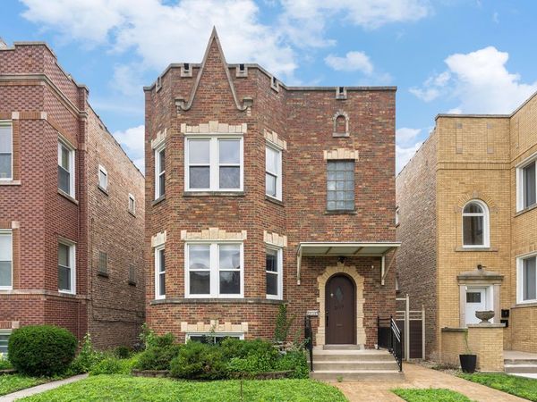 2115 Kenilworth Avenue, Berwyn, IL 60402