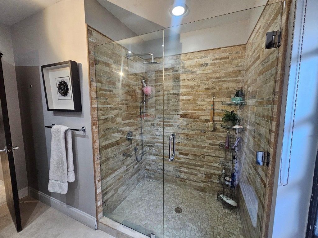 19975 NE 10th Place Way, Miami, FL 33179 Photo