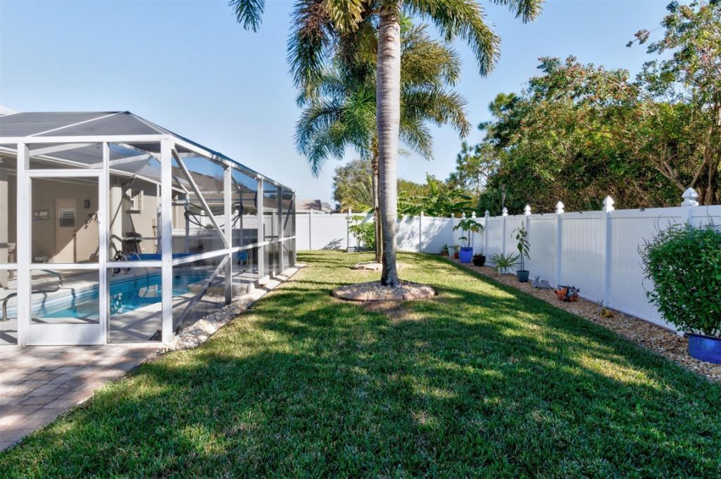 107 Stony Point Dr, Sebastian, FL 32958 Photo